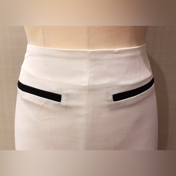 McKenzie Maxi Skirt (WEEKEND SALE) - Picture 3 of 4